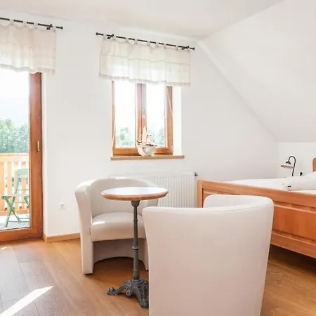 Gostilna In Picerija Harlekin Affittacamere Ribnica